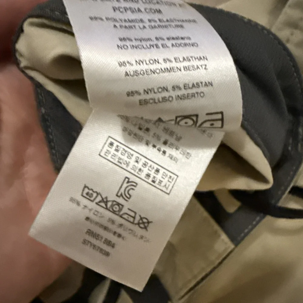 Patagonia Quandary Shorts Mens 40 Tan Beige Hiking Cargo Stretch Nylon